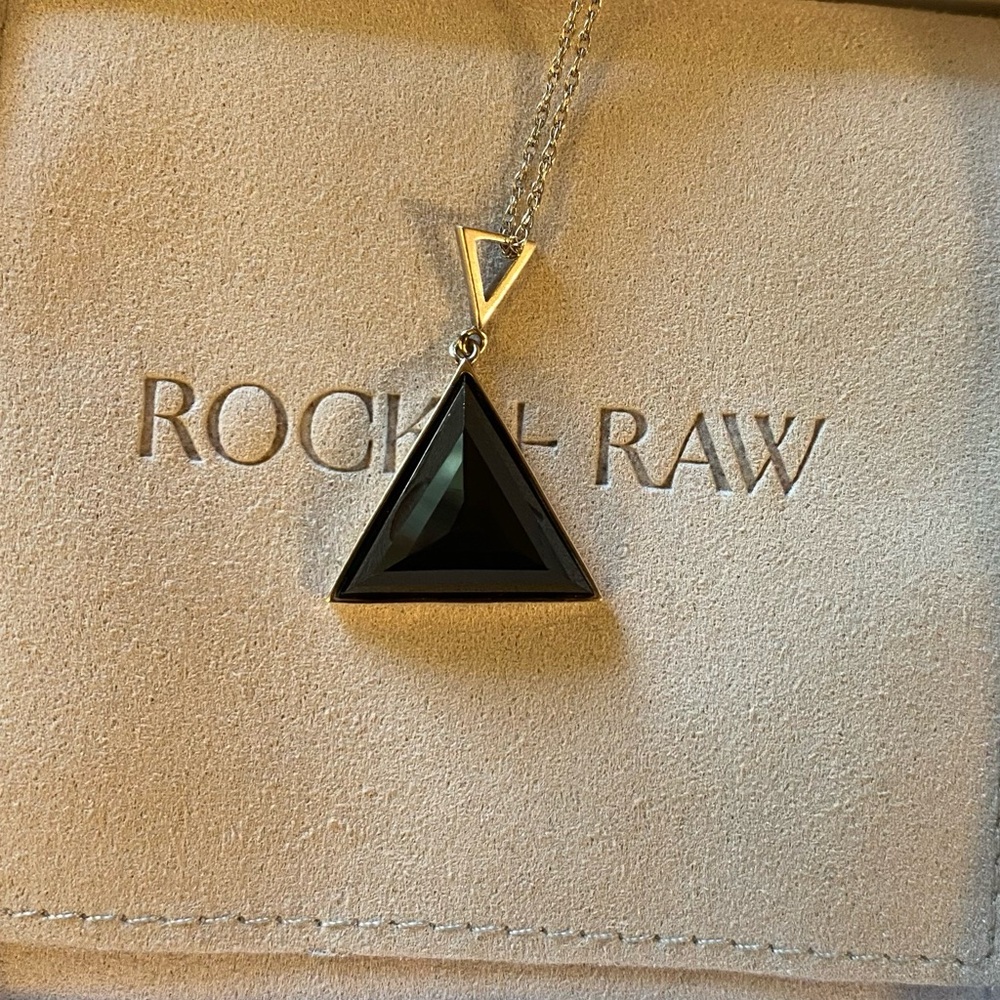 Rock and Raw Onyx guardian necklace - Picture 4 of 5